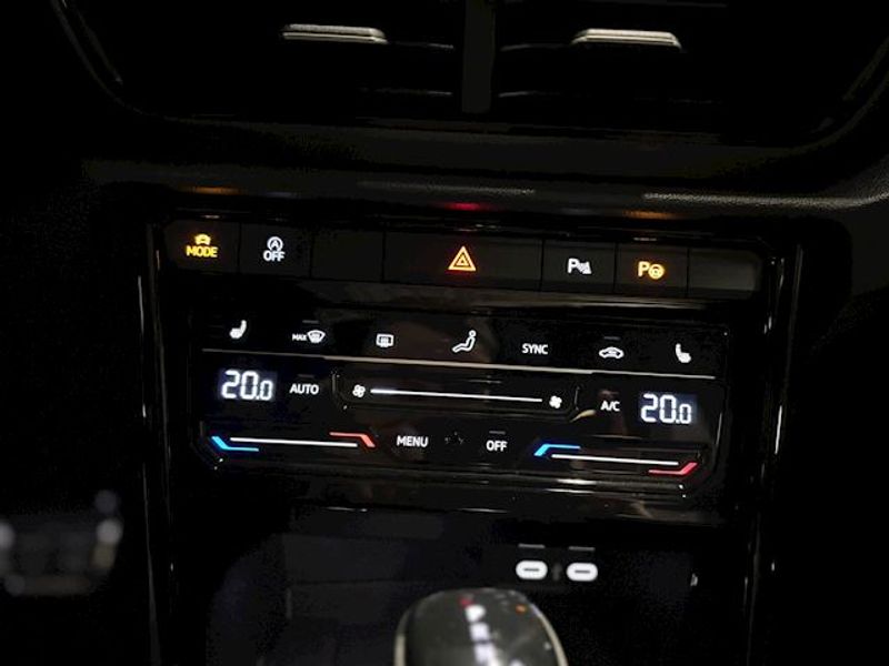 Vehicle Image 41