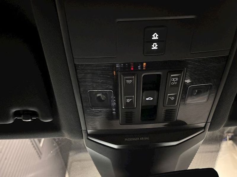 Vehicle Image 45