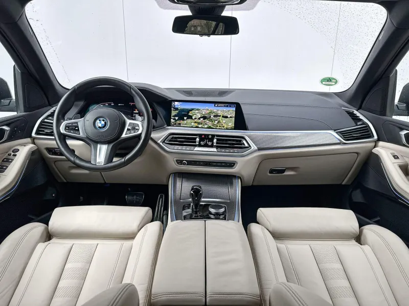Vehicle Image 35