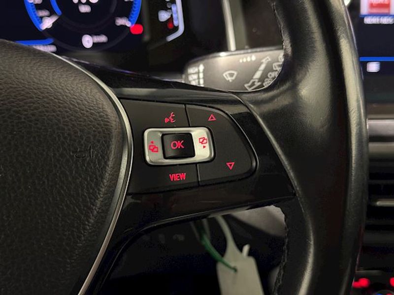 Vehicle Image 48