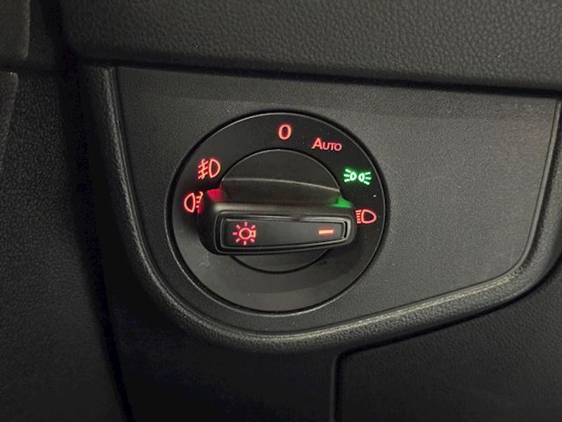 Vehicle Image 52
