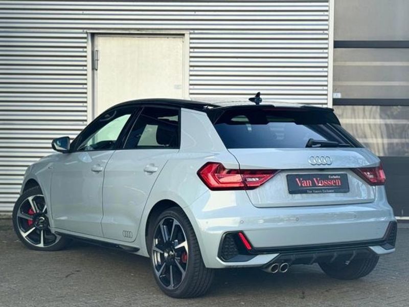 Vehicle Image 38