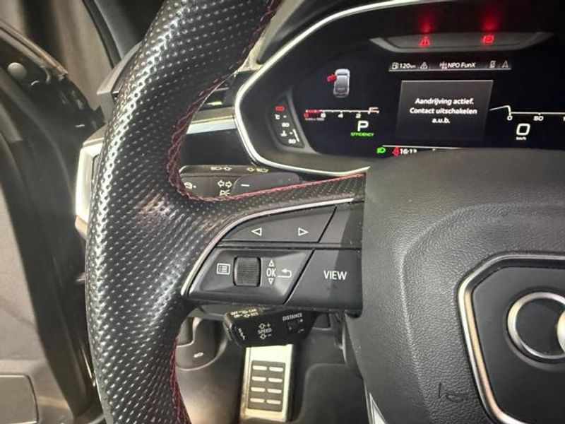 Vehicle Image 33