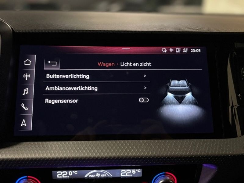 Vehicle Image 23