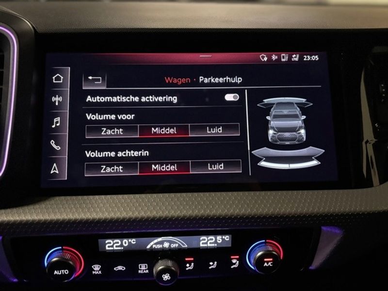 Vehicle Image 25