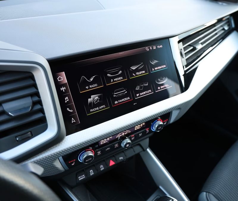 Vehicle Image 20
