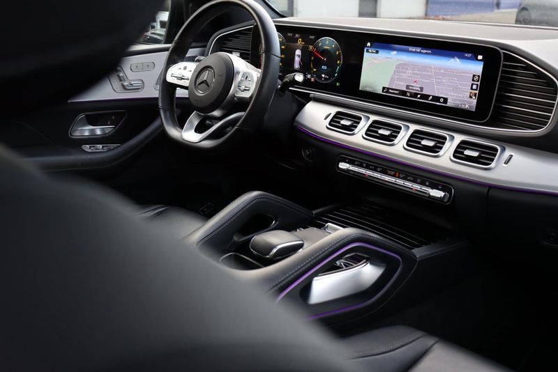 Vehicle Image 22