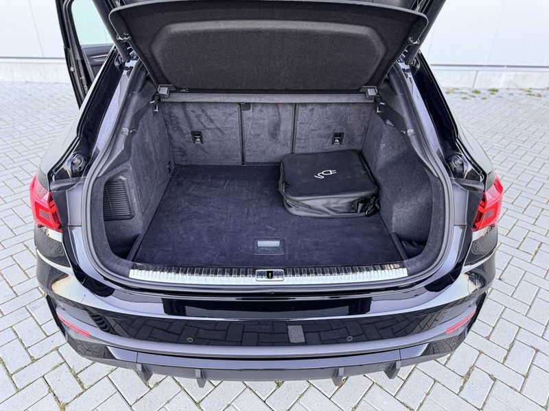 Vehicle Image 33