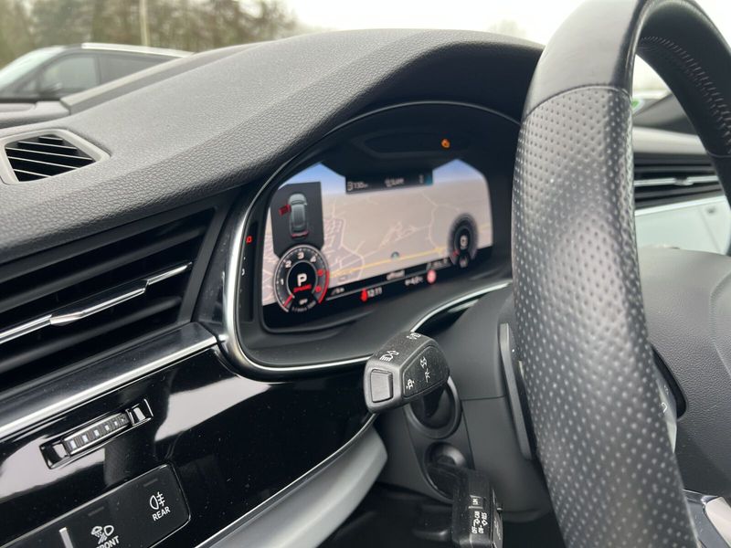 Vehicle Image 17